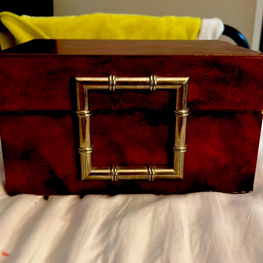13 years old bamboo jewels box